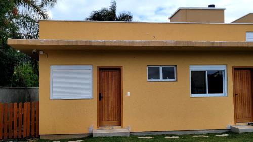 Acores House | Casa Amarela - à 100 metros da praia