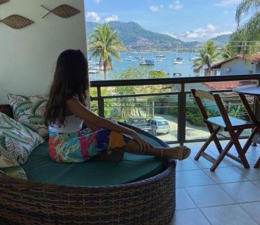 Praia do Jardim Bed & Breakfast | Casa Amarela