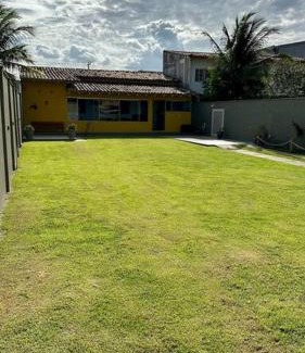 Bairro das Laranjeiras House | Casa Amarela