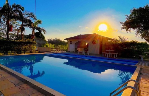 Sao Carlos House | Casa Ampla com Varanda, Piscina, Vista Panorâmica por do Sol, Natureza!