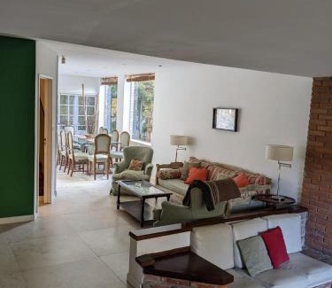 Bella Vista House | Casa amplia - Pileta y parque