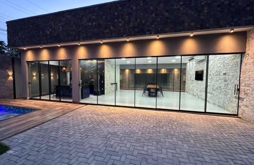 Aruana House | Casa ARUANÃ 6 SUITES