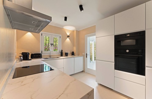 Portopetro House | Casa Baskings