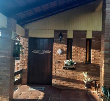 Humaita House | Casa Bela Serra, 5Q, localização 10, churrasqueira, wifi, jardim