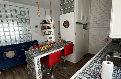 Los Gavilanes House | Casa Brisa Marina, in a quiet coastal town.