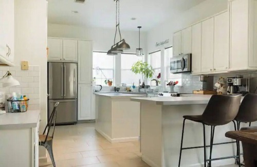 Georgetown House | Casa Caliza - Country Retreat with Hot Tub & Scenic Views