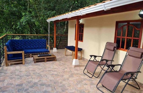 Jamundi House | Casa campestre con acceso privado a Río Claro Jamundi