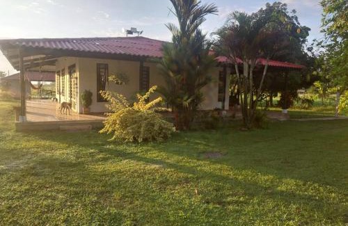 Villavicencio House | Casa Campestre El Cairo