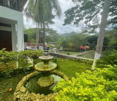 Utica Hotel | Casa campestre el samán