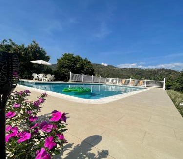 Chinauta Villa | Casa campestre La Victoria-Private Village