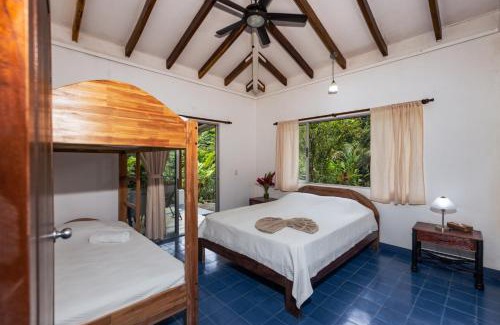 Portalon House | Casa Cedro - Portasol Vacation Rentals