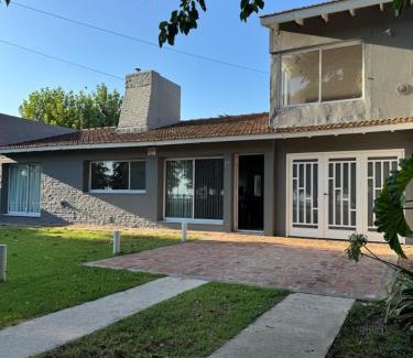 Chascomus Ski Chalet | Casa Chalet Ensueños VISTA A LA LAGUNA