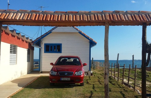 Municipality of Cienaga de Zapata House | Casa Chalet La Casita