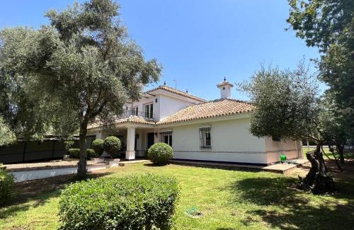 Mairena del Aljarafe Villa | Casa Ciaurriz