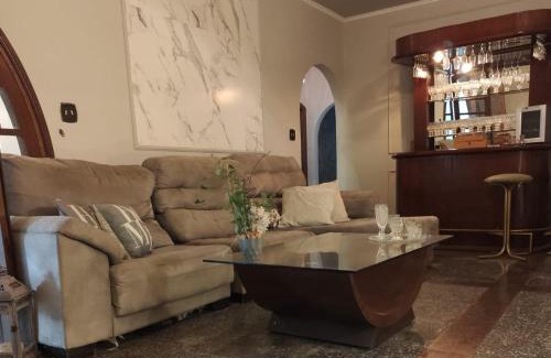 Rio Claro House | Casa Colonial com Suítes e Quartos Privativos - Hospedagem Residencial