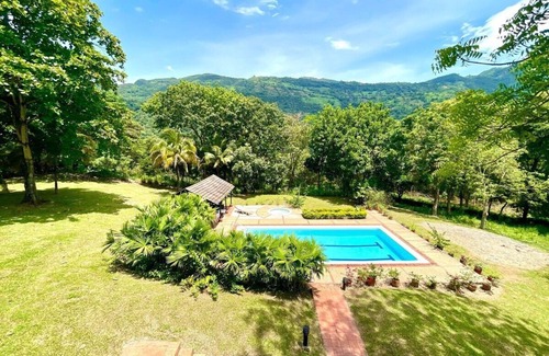 Nimaima House | Casa Colonial privada vía Villeta Tobia