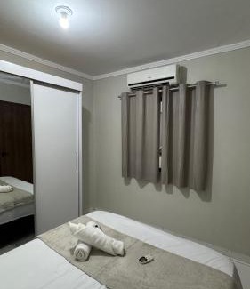 Juazeiro House | Casa com 2 Quartos Climatizados e Garagem