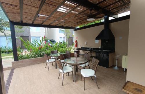 Juquehy House | Casa com 3 suítes em condomínio com piscina em Juquehy