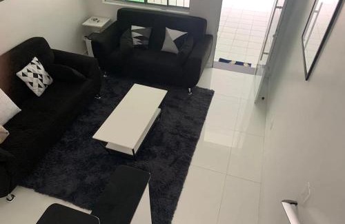 Centro House | Casa Com 4 Quartos Centro