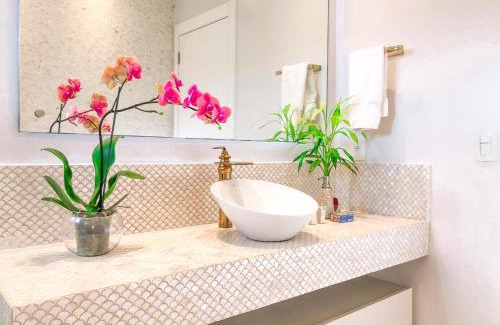 Jurere House | Casa com 4 suítes em Jurerê Internacional