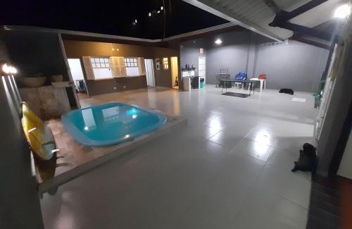 Praia dos Sonhos House | Casa com piscina, confortável e ótima localização