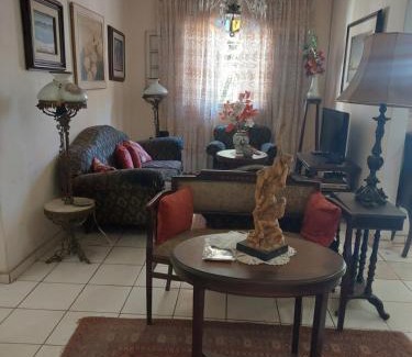 Esplanada do Cruzeiro House | Casa com um quarto de casal para alugar