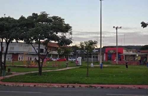 Aparecida de Goiania House | Casa completa dois quartos, com ar condicionado, churrasqueira, garagem