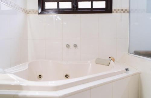 Jardim Virginia House | casa completa enseada guaruja