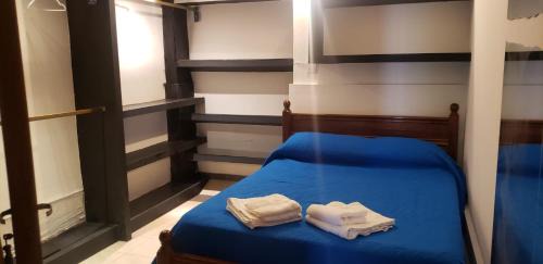 Santiago del Estero House | Casa con garaje sobre avenida