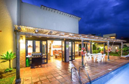 Quimbaya House | Casa con piscina privada fincas panaca, Quindío