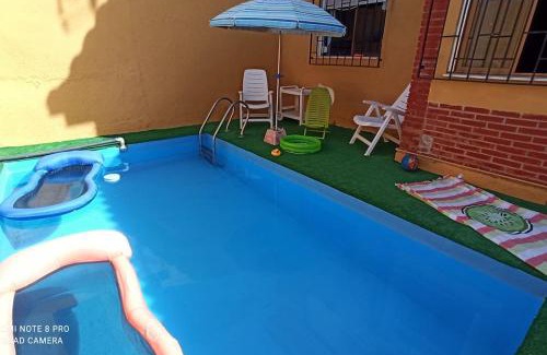 Huetor Vega House | Casa con piscina y barbacoa a 3 kilómetros de la Alhambra
