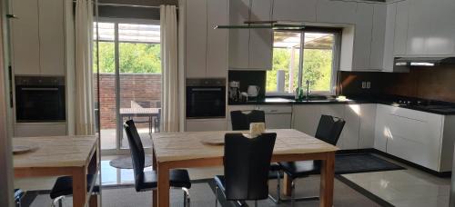 Hohenau Apartment | Casa Connect in Barrio Esperanza, 3 Zimmer, Küche, Parking, Sauna, ruhig, central, modern!