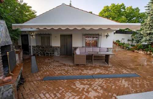 Durcal House | Casa Cuesta del Álamo. Vistas frente Puente Lata