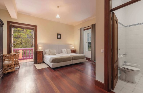 Sao Jorge House | Casa da Fajã Alta with breakfast by An Island Apart