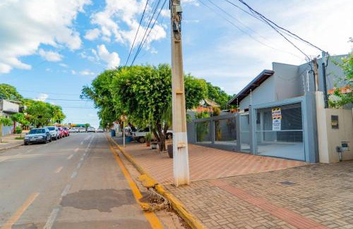 Alvorada House | Casa da Praça - No Centro de Bonito