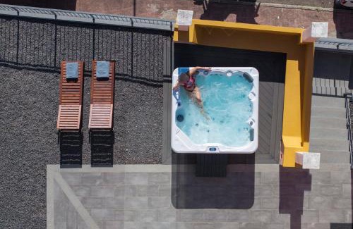 Quinta Grande House | Casa da Quinta Grande by An Island Apart