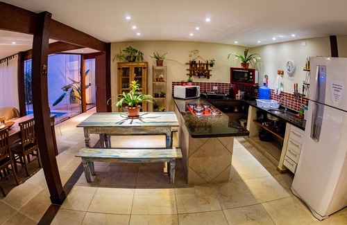 Paraty House | Casa da Raia with 8 air-conditioned suites and swimming pool for up to 27 people