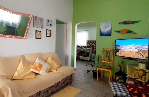 Praia das Palmeiras House | Casa das Cores-sua Casa Longe DE Casa,junto A Praia:tranquilidade,wifi240mb,pets