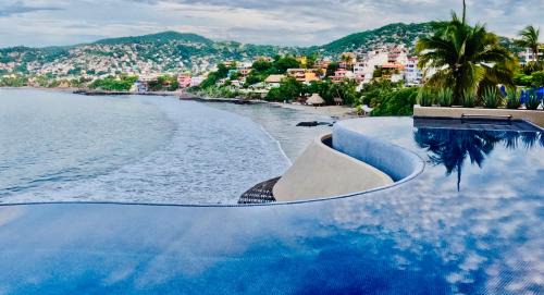 Playa la Madera Apartment | Casa de Ali: Located on the beach!