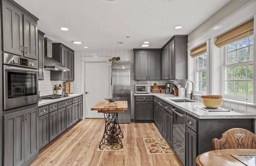 Asti House | Casa De Buti- 3B/2B Peaceful Country Home on 16 acres