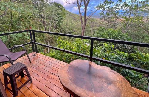 Parrita House | Casa de Cacao, A Treetop Cottage in Cacao Forest!