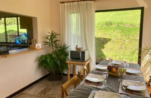 Guatavita Villa | Casa de Campo, chimi, jardin, terraza, montanas, cerca termales, reserva con anticipo