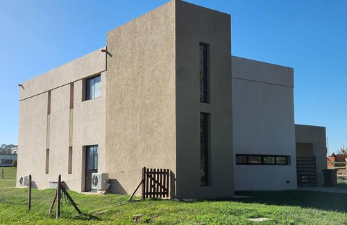 Pilar House | Casa de Campo en Cardales 100% Naturaleza