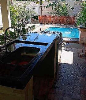 Conjunto Habitacional Madre Germana - 1a Etapa House | Casa de eventos Andreia Borges