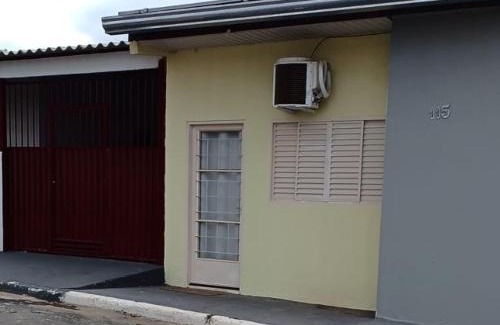 Dom Aquino House | Casa de gente Feliz