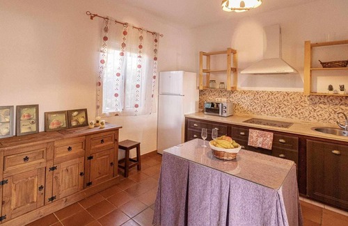Marchena House | Casa de Noa Holiday Home, Seville countryside