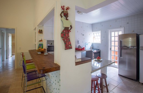 Camburi House | Casa de praia charmosa em condomínio fechado