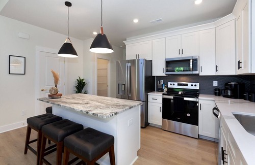 Charlotte House | Casa de Suenos 10min to Uptown Charlotte! - close proximity to the best of CLT