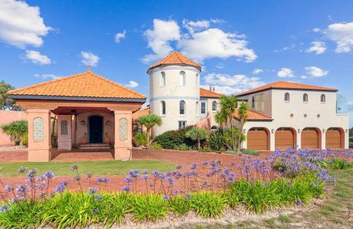 Waitpinga House | Casa Del Mar with the Best views in Encounter Bay