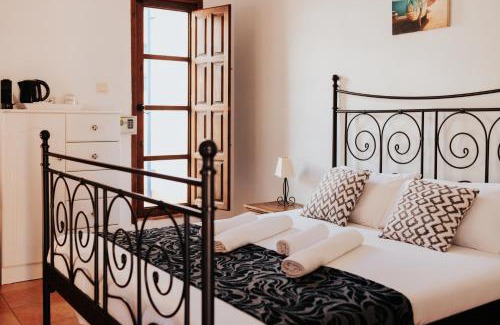 Pinos del Valle Bed & Breakfast | Casa del Patio